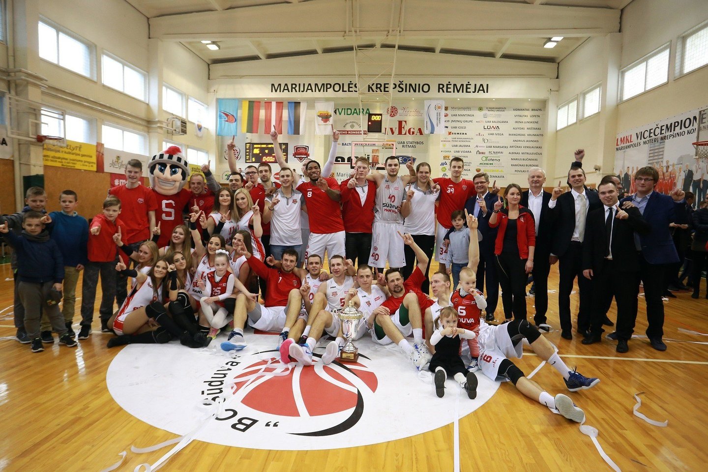 „Sūduva-Mantinga“ keliskart triumfavo NKL čempionate, bet neturi tinkamos salės žaisti LKL.<br>A.Koroliovo nuotr.