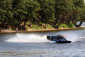 Vandens formulių pasaulio čempionatui Kaune iškilo grėsmė