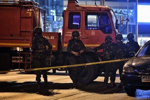 Košmaras Tailande: ugnį paleidęs karys nužudė mažiausiai 20 žmonių, žudynes transliavo internetu