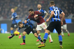 Milano klubų derbis Italijoje baigėsi „Inter“ pergale ir šuoliu į pirmąją vietą