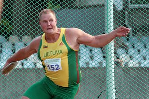 LTOK ir Vyriausybė svarsto galimybę sportininkus olimpiadoms rengti centralizuotai