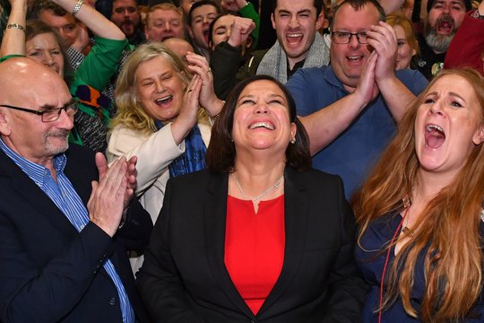 Airijos rinkimuose pirmauja „Sinn Fein“