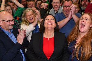 Airijos rinkimuose pirmauja „Sinn Fein“