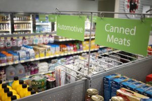 Arkanzase per šaudynes parduotuvėje nukautas užpuolikas ir sužeisti du policininkai