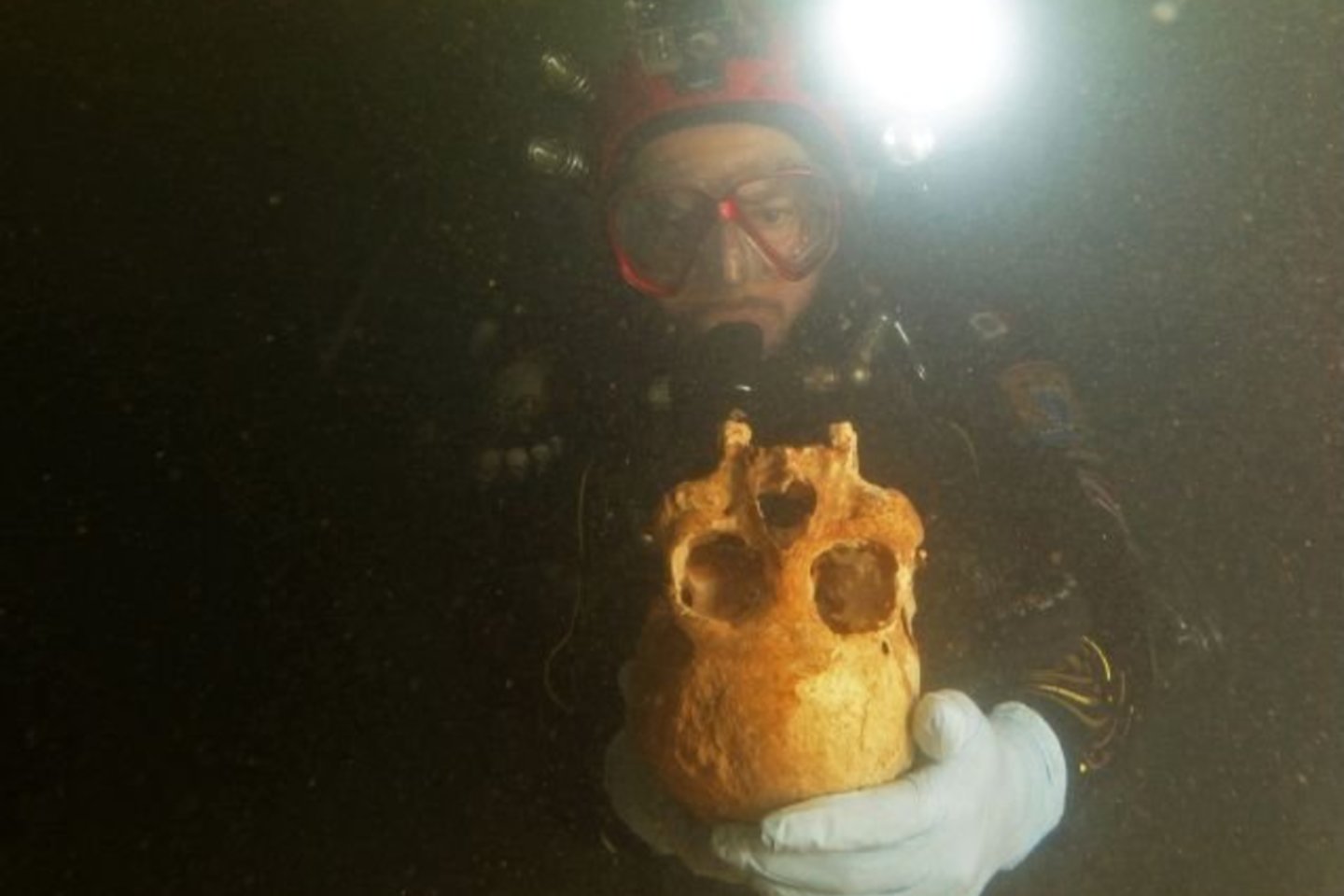 Hidrospeleologai atrado baugų povandeninį senųjų laikų moters kapą – moters, kuri gyveno Jukatano pusiasalyje mažiausiai prieš 9 900 metų<br> Eugenio Acevez nuotr.