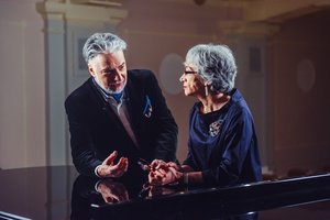 Malonu, kai legalu: žinomi muzikai kviečia natas pirkti, o ne kopijuoti