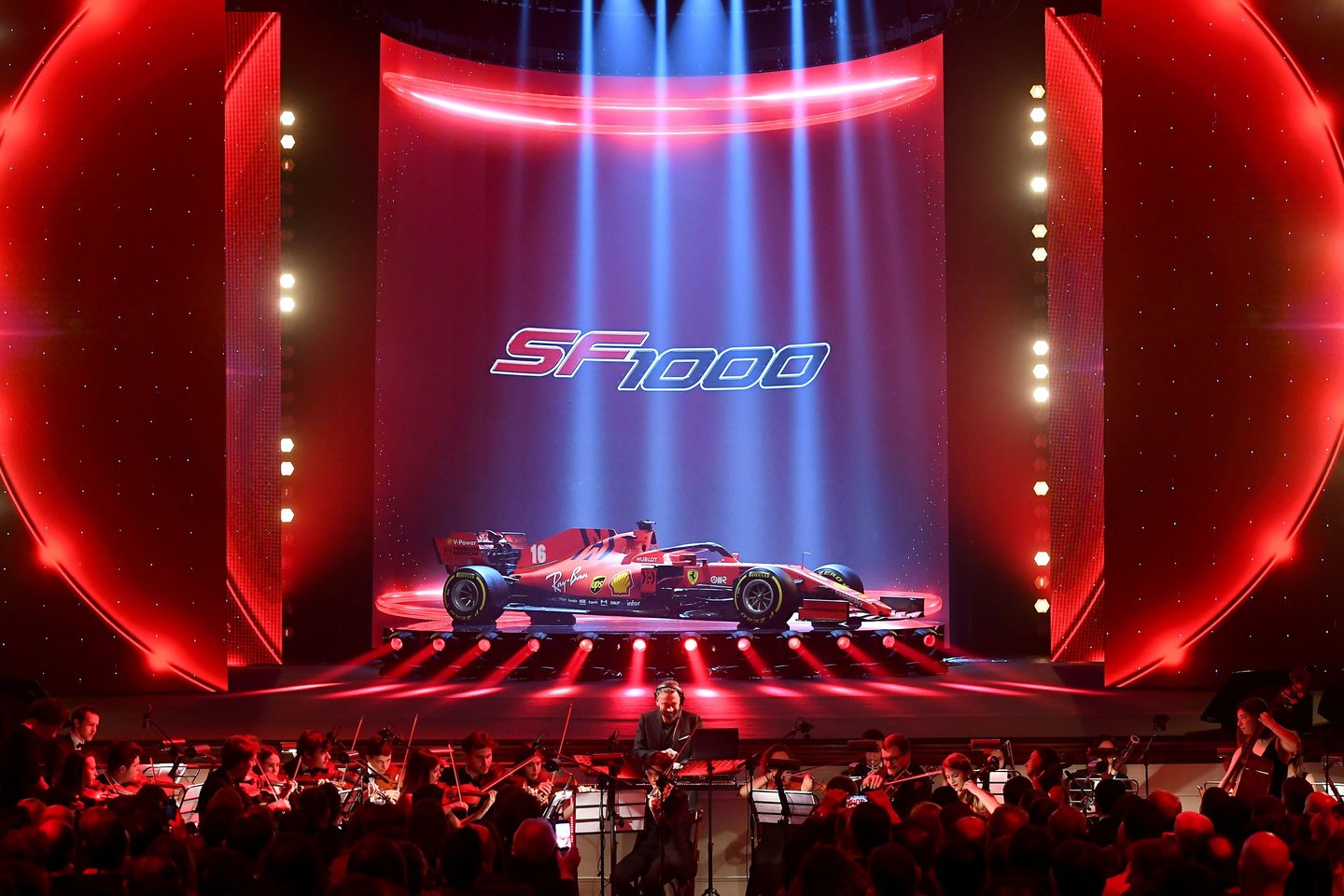  „Ferrari“ pristatė naująjį bolidą.<br> AFP/Scanpix nuotr.