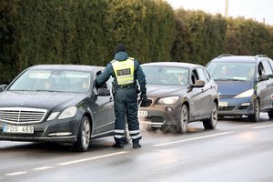 Dėl nulio promilių vairuojant savo žodį tarė pareigūnai