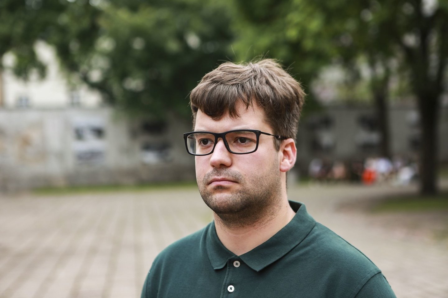 „Lietuvos rytas“ yra užfiksavęs, kaip aukštas sostinės valdininkas P.Poderskis tarnybiniu automobiliu išvažiuoja iš namų Kaune į darbą Vilniuje.<br>G.Bitvinsko nuotr.