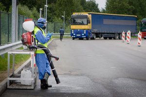 Nerimas dėl viruso judina ir Lietuvą: svarsto apie sienų patikrą, sulaukia vis daugiau skambučių