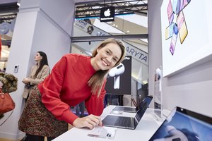 Internetu ar gyvai: kaip apsipirkinėja J. Jurkutė-Širvaitė, D. Montvydas ir B. Nicholson?