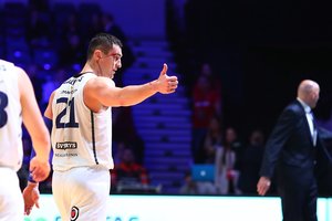 Krauju apšlakstytame mače „Rytas“ kovoje dėl vietos KMT finale nušlavė „Neptūną“