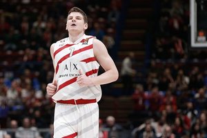 Krepšinio taurių batalijos Europoje: lemiami metimai aidint sirenai ir buvusių LKL žaidėjų spindesys