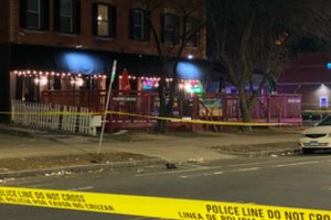 Konektikute per šaudynes naktiniame klube žuvo vienas žmogus, dar keturi sužeisti
