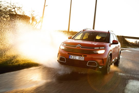 „Citroen C5 Aircross“: romantiškieji prancūzai sugrįžo prie ištakų