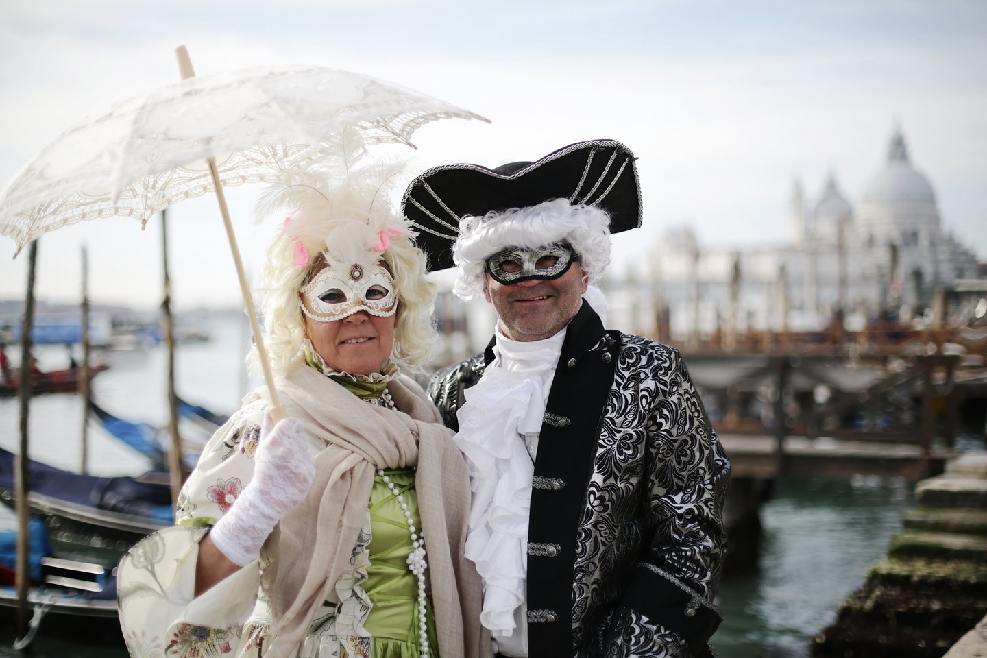  ​Venecijoje vasario viduryje tradiciškai vykstantis karnavalas šiemet dėl potvynių ir koronaviruso sulaukė gerokai mažiau turistų, pranešė portalas „The Local“.<br>ZUMA press/Scanpix nuotr.
