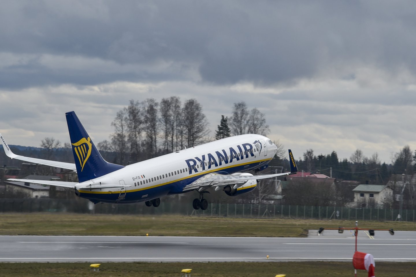 Teismas paskelbė, kad „Ryanair“ neteisėtai taikė vieną taisyklę. <br>V.Ščiavinsko nuotr.