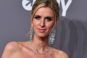 Skandalingosios Paris Hilton sesuo – neatpažįstama: rankines randa blusų turguje 