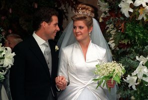 Karalienės Elizabeth II sūnėnas skelbia apie dar vienas karališkosios šeimos skyrybas