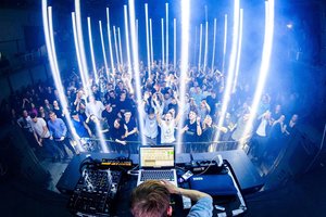 Ten Walls kviečia į vienintelį pasaulinio turo pasirodymą Lietuvoje