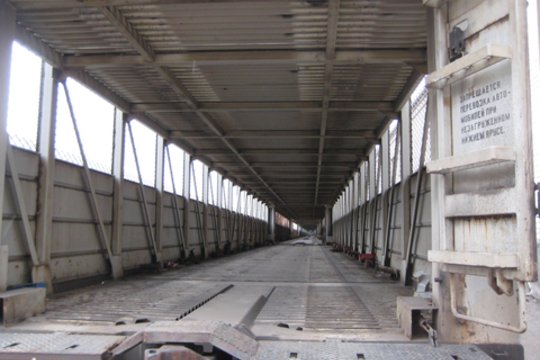 Užsienyje vogti prabangūs automobiliai rasti Marijampolėje traukinių vagonuose