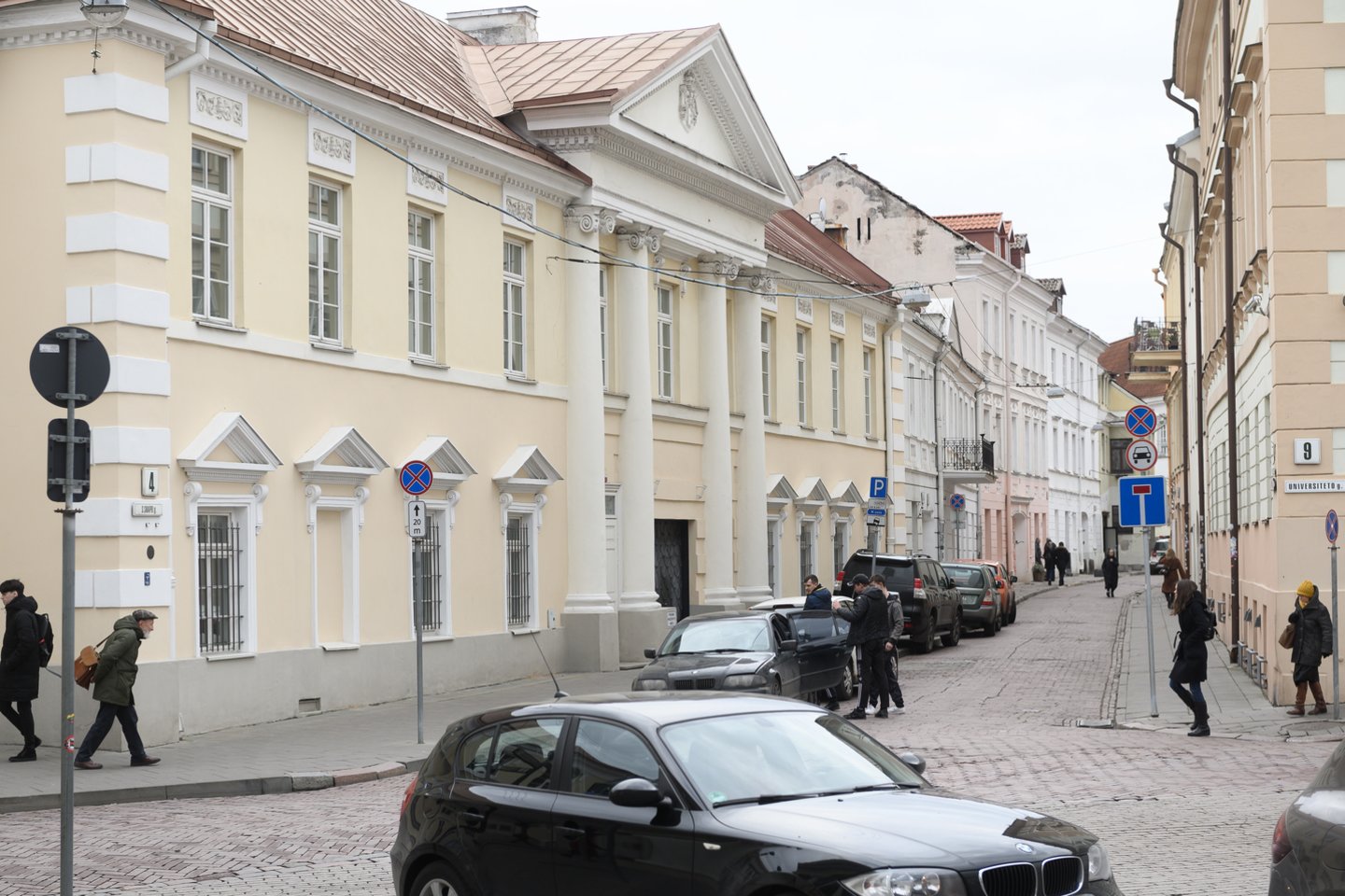  Namo rūsyje Vilniaus senamiestyje radus sprogmenį įvestas planas „Skydas“.<br> V.Skaraičio nuotr.