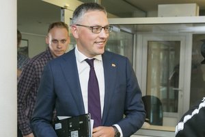 Po V. Bako pranešimo apie neteisėtą kišimąsi į Lietuvos politikos procesus – uždaras posėdis