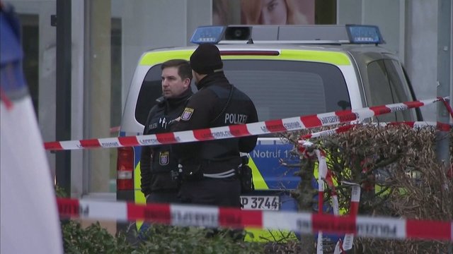 Vokietijoje ekstremistas išpuolį surengė dėl rasistinių motyvų – ginklą laikė legaliai