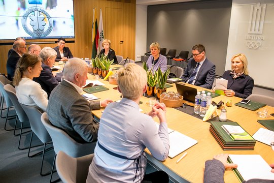 LTOK Vykdomasis komitetas patvirtinto olimpinės pamainos programų finansavimą: daugiausiai skirta krepšiniui