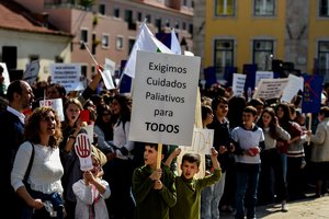 Portugalijos parlamentas žengė pirmą žingsnį eutanazijos legalizavimo link