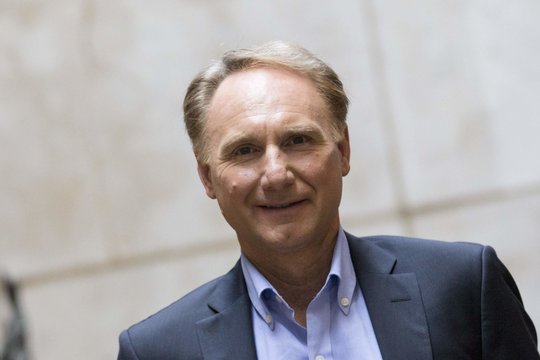 Bestselerių autorius Danas Brownas parašė knygą vaikams