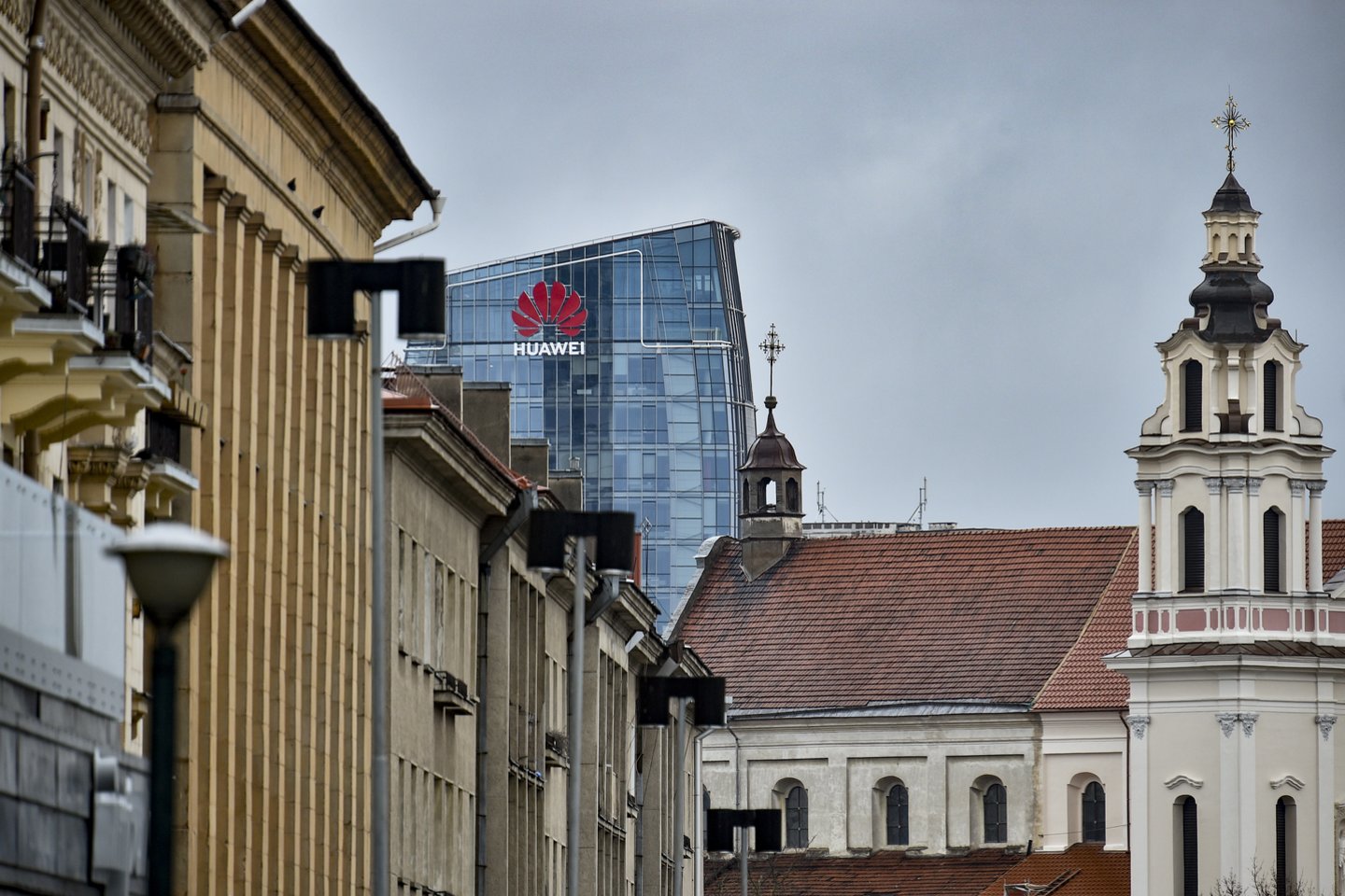 Rekordiniai Vilniaus nekilnojamojo turto (NT) rinkos metai galėtų implikuoti, kad sukaupti pradinį įnašą lietuviams darosi vis lengviau.<br>V.Ščiavinsko nuotr.