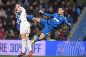 „Juventus“ atakų lyderio C. Ronaldo 1000-osios karjeros rungtynės vainikuotos įvarčiu ir pergale 