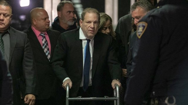 Harvey Weinsteinas pripažintas kaltu dėl išžaginimo ir seksualinio užpuolimo