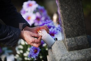 Mirė kiek daugiau nei 30-ies sulaukęs tapytojas Jonas Jurcikas