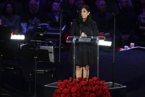 Jausminga K. Bryanto žmonos kalba pravirkdė šimtus tūkstančių: ašarą išspaudė net ir stipriausi