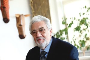 Operos žvaigždė P. Domingo „nuoširdžiai atsiprašo“ dėl lytinio priekabiavimo