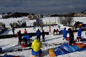 Dėl koronaviruso grėsmės lietuviai atsisakė kelionės į sniego tinklinio turnyrą Italijoje