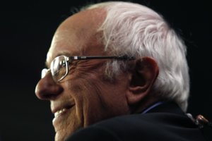 B. Sandersas žada, kad tapęs prezidentu nebeleistų Rusijai kištis į rinkimus