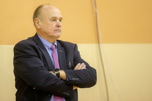 Garsaus trenerio A. Paulausko pasitraukimas sukrėtė „Kibirkštį“: buvo ir ašarų