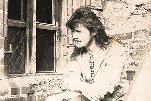 Poeto Kęstučio Navako moterys: trys žmonos ir daug mylimųjų