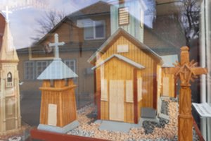 Anykščiuose žmonės traukia į neįprastą parodą