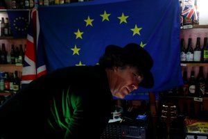 Briuselis: ES tęsia pasirengimą ir „Brexit“ be sutarties scenarijui