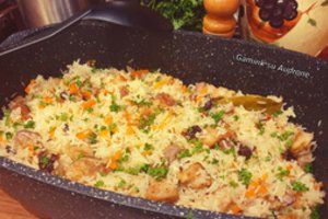 Palepinkite šeimą ir draugus: orkaitėje keptas plovas 