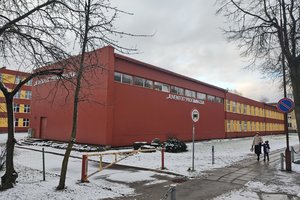 Šiauliuose jau uždaryta pirmoji mokykla: gripas ar koronavirusas?