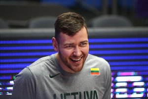 Krepšininkas Donatas Motiejūnas ėmėsi netikėtos veiklos
