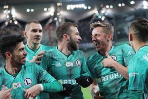 Lenkijos lygos lyderių dvikovoje A. Novikovo rezultatyvus perdavimas ir „Legia“ pergalė