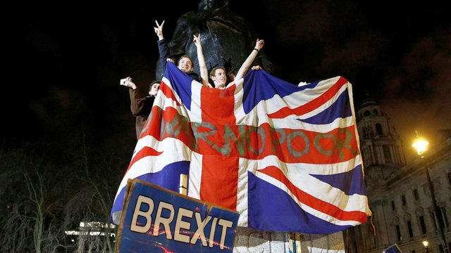Jungtinė Karalystė ir ES pradėjo derybas: aiškinsis dėl santykių po „Brexit“