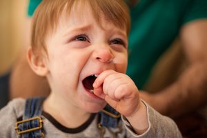 Pamačiusi vaiką mušančią mamą praeivė nutarė nesikišti – sustabdė vienas dalykas