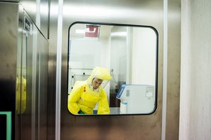 Koronavirusas jau ir Latvijoje: pranešė apie pirmąjį atvejį, moteris užsikrėtė Italijoje